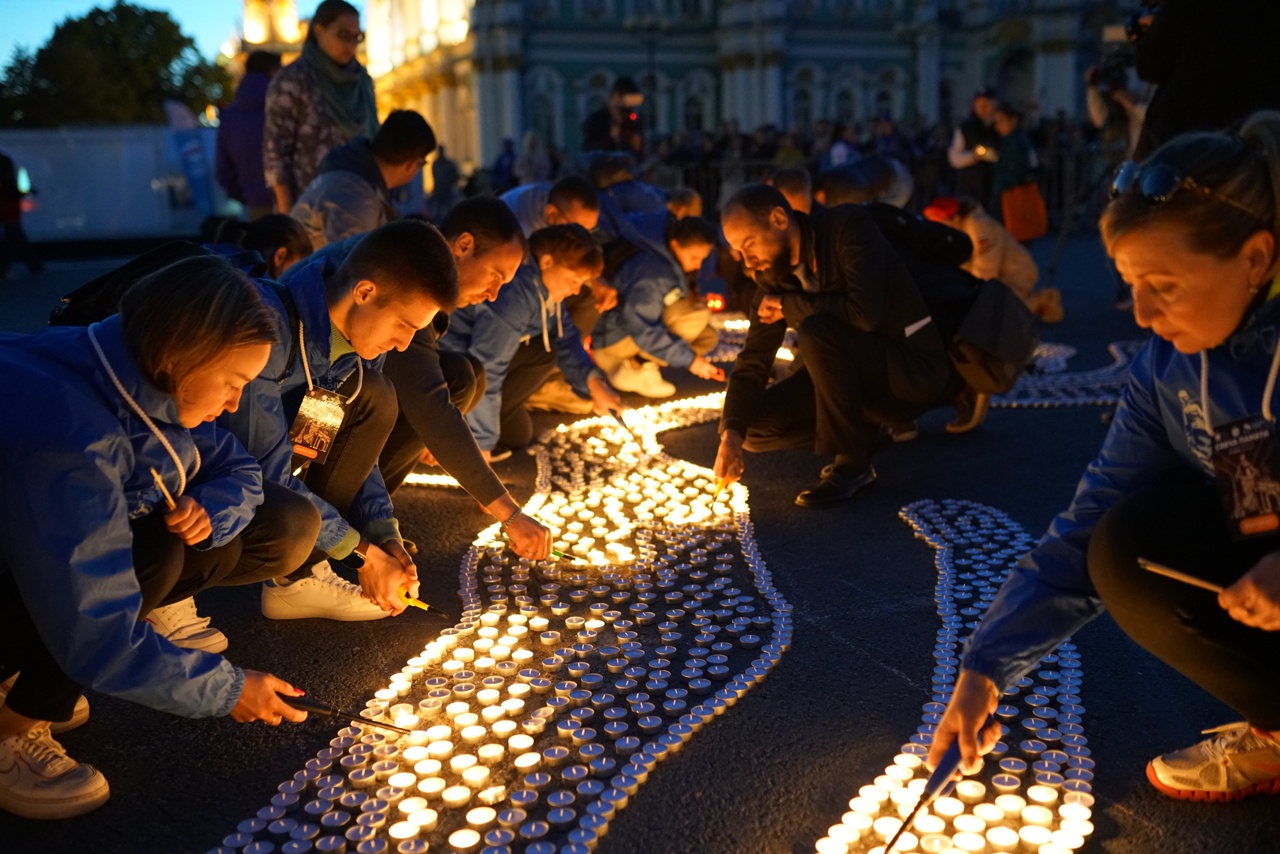 Активисты СПбГИК приняли участие в международной акции «Свеча памяти»